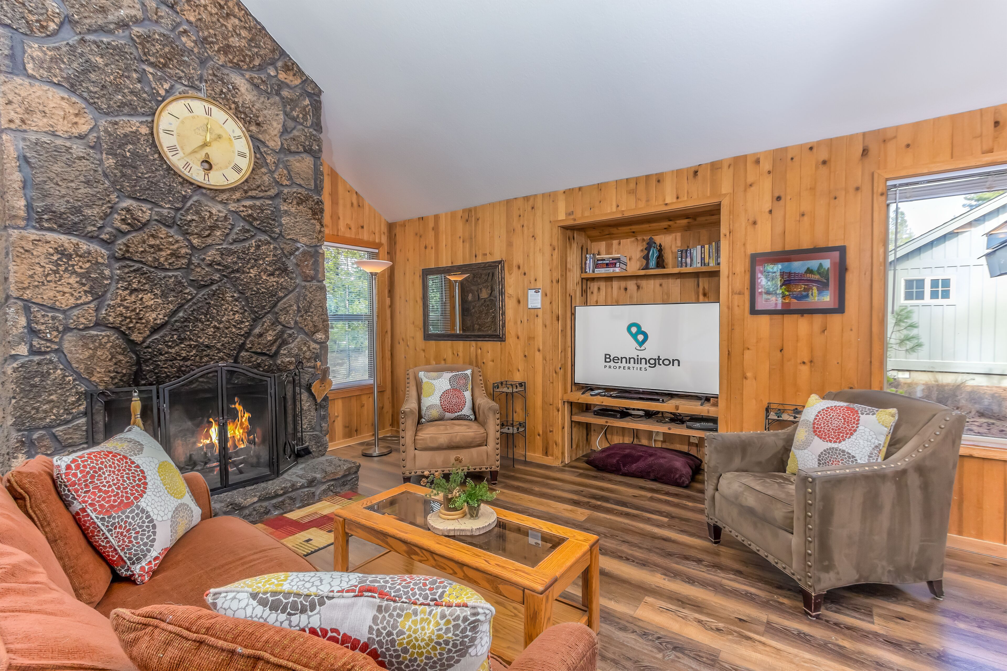 Your Home Away From Home, Private Hot Tub - LARK07