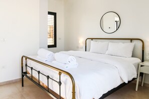Panoramic Penthouse, 4 Bedrooms | 4 bedrooms, blackout curtains, iron/ironing board, cots/infant beds - Chic Duplex Penthouse by FeelHome (Tel Aviv)
