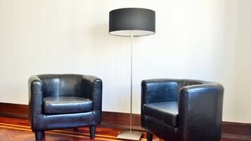 Suite Deluxe | Una scrivania, tende oscuranti, insonorizzazione, ferro/asse da stiro