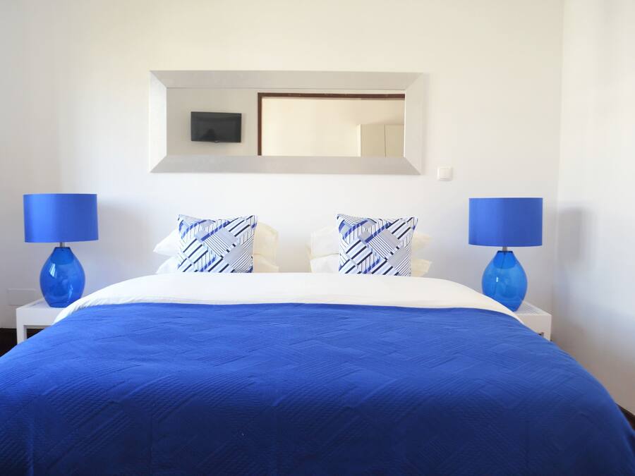 Suite Deluxe | Escritorio, cortinas opacas, sistema de insonorización