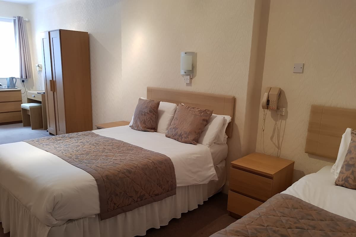 In-room safe, desk, iron/ironing board, cots/infant beds