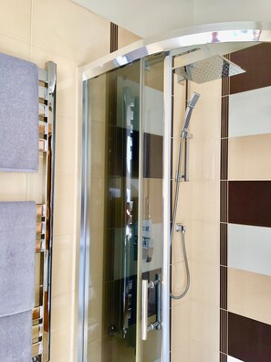 City Apartment, 1 Bedroom, Courtyard View, Courtyard Area | Bathroom - Salome OLD TOWN apartments (Vilnius)