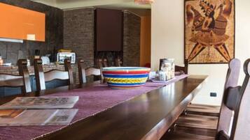 Basic Apartment, Pool View | Living area