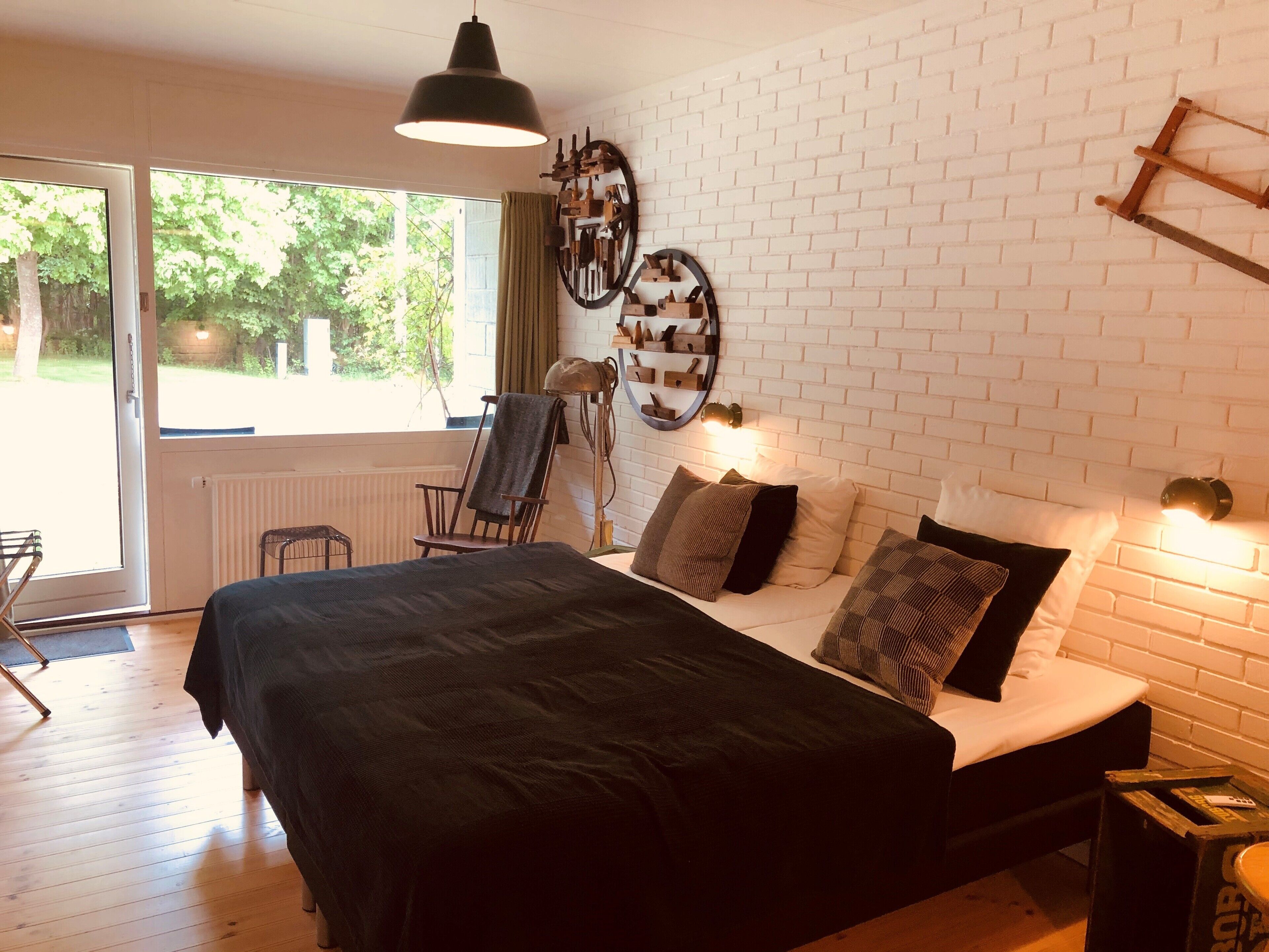 基础双人房或双床房, 2 张单人床, 露台 | 客厅 | 平板电视