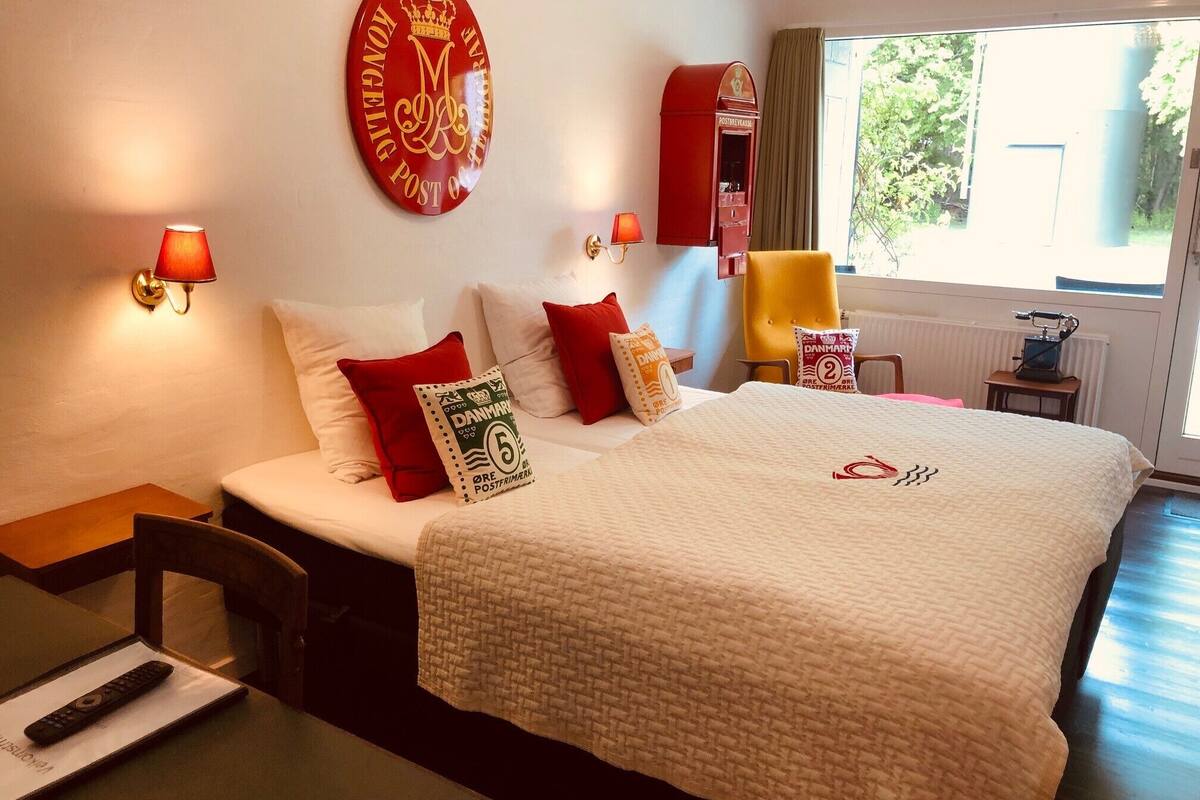 basic double or twin room, 2 single beds, terrace | 2 bedrooms, hypo-allergenic bedding, desk, blackout curtains