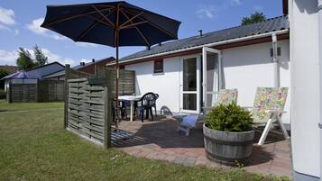 Basic Cottage, 2 Bedrooms, Terrace, Garden Area | Terrace/patio