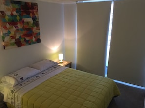 2 bedrooms, individually decorated, free WiFi, bed sheets