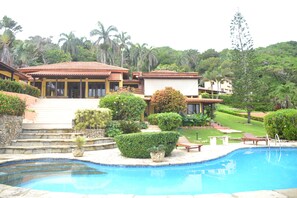 Piscina a l'aire lliure