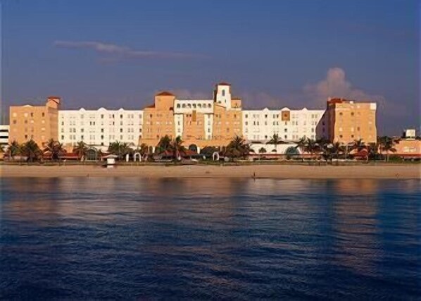 A la platja i tovalloles de platja