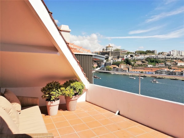 Superior Penthouse, 2 Bedrooms, Terrace, River View | Terrace/patio - RIBEIRA by YoursPorto (Porto)