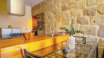 Superior Apartment | Private kitchen | Fridge, microwave, stovetop, espresso maker