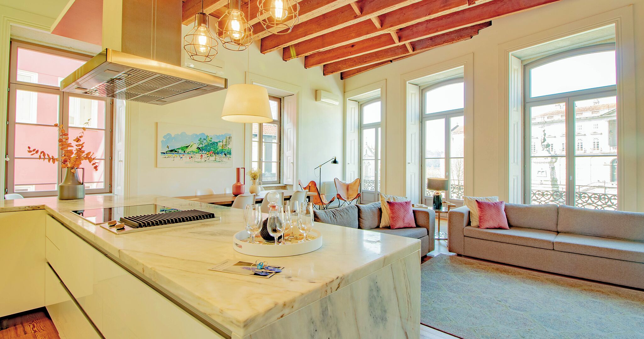 Superior Apartment, 3 Bedrooms (Rua Mouzinho da Silveira, 18) | Living area | Flat-screen TV