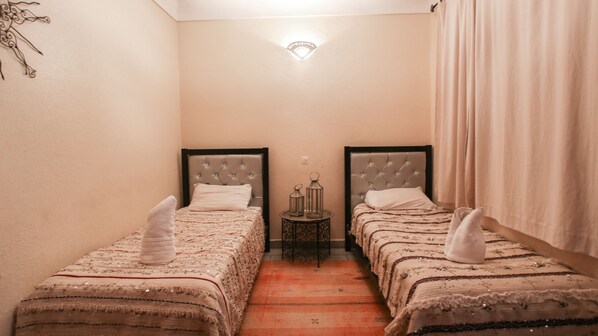8 bedrooms, iron/ironing board, free WiFi, bed sheets