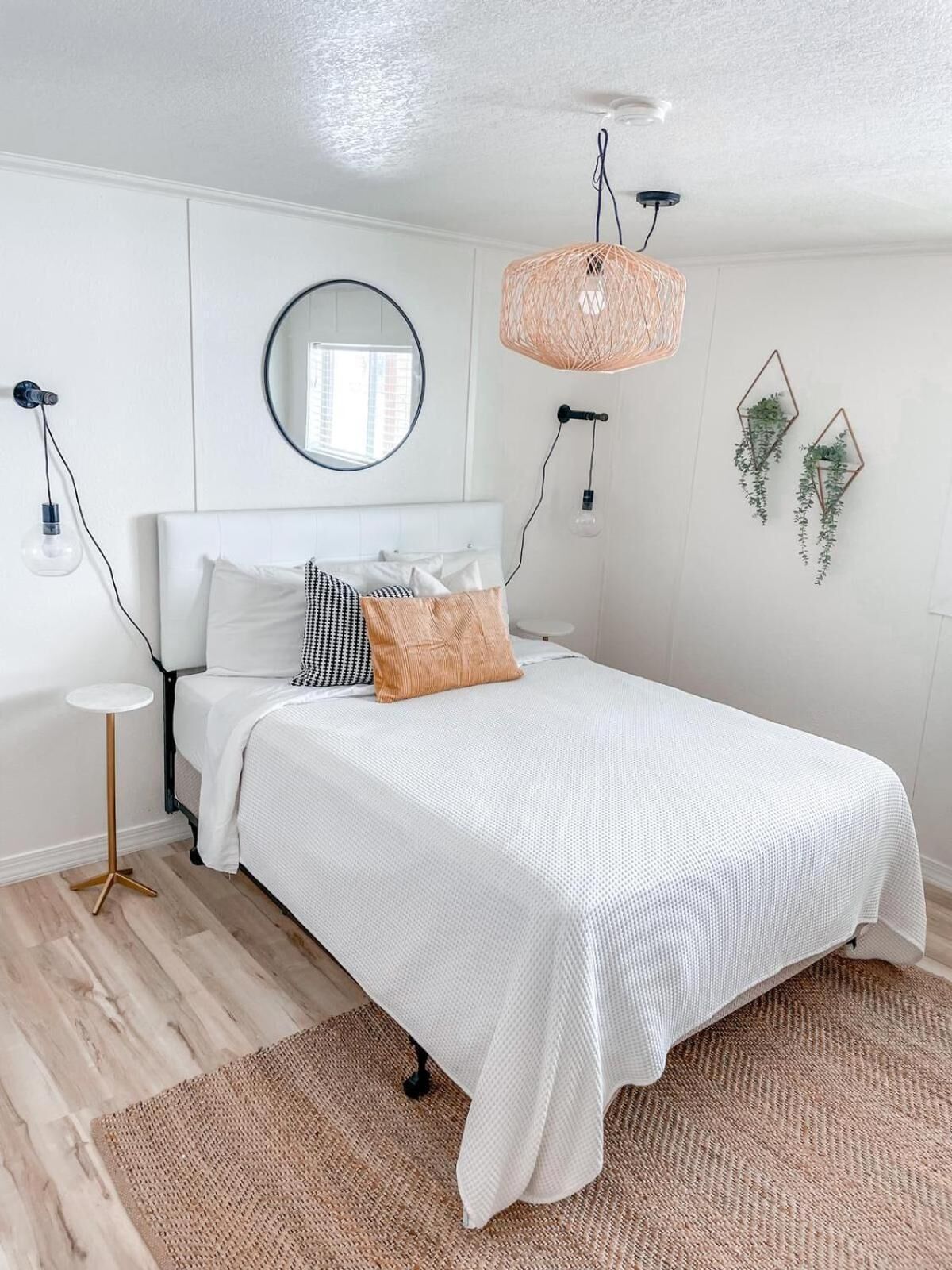 Desk, free WiFi, bed sheets, wheelchair access