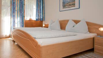 Chambre Double Classique | 2 chambres, bureau, Wi-Fi gratuit, draps fournis