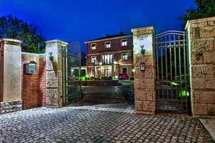 Front of property - evening/night