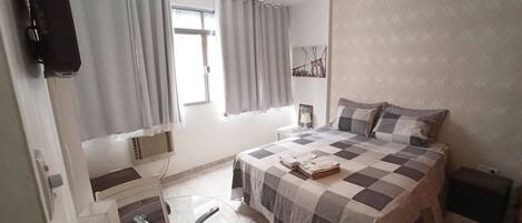 Appartement | 2 chambres, surmatelas, bureau, rideaux occultants