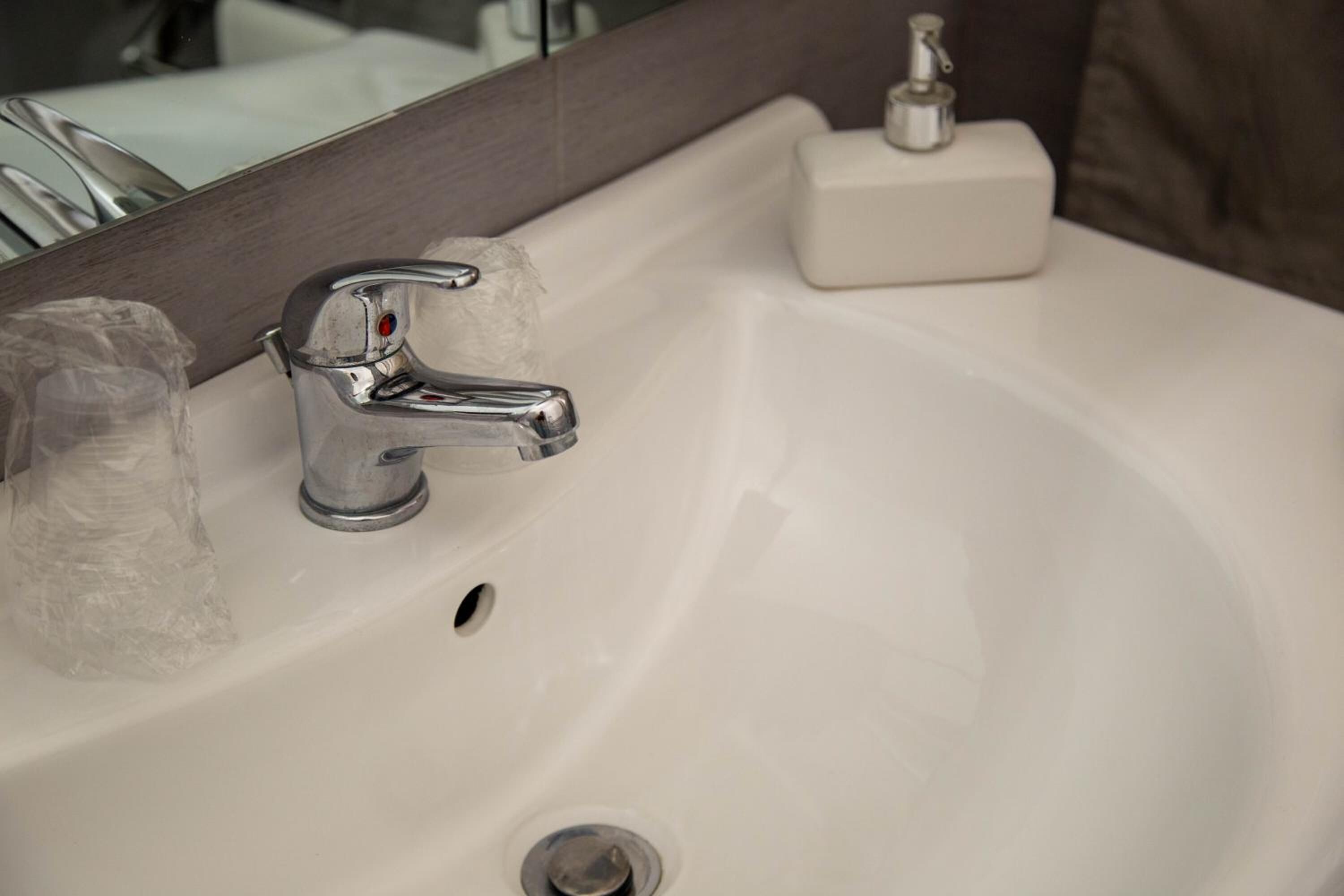 Dusche, kostenlose Toilettenartikel, Haartrockner, Bidet