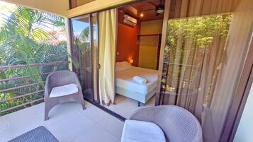Chambre Double Confort, 1 très grand lit, non-fumeurs, balcon | Balcon