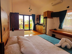 Comfort Studio Suite | Free WiFi, bed sheets - Sea Towers Hotel  (Cahuita)