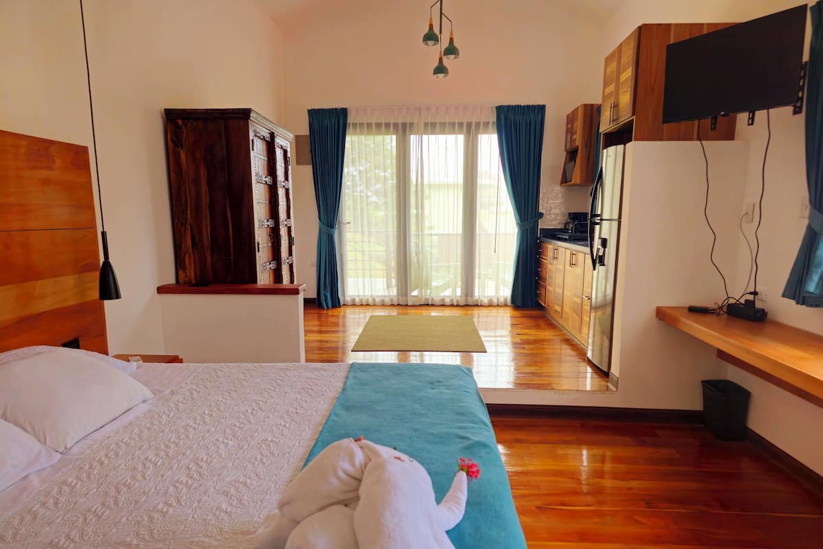 Comfort Studio Suite | Free WiFi, bed sheets