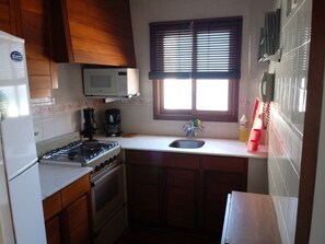 Departamento | Cocina privada | Refrigerador y microondas