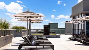 Outdoor pool, cabanas (surcharge), pool umbrellas