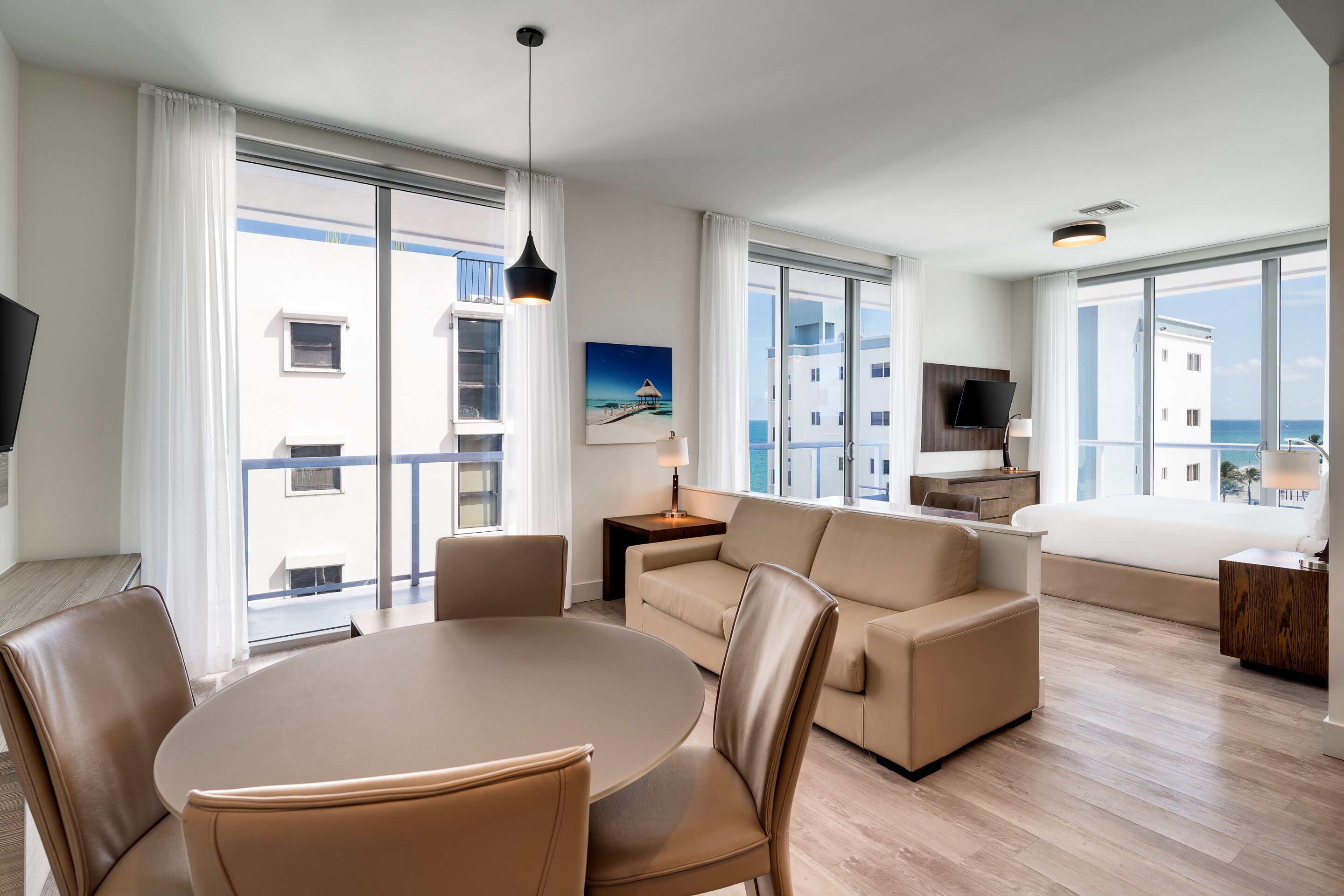 Foto - Costa Hollywood Beach Resort - An All Suite Hotel