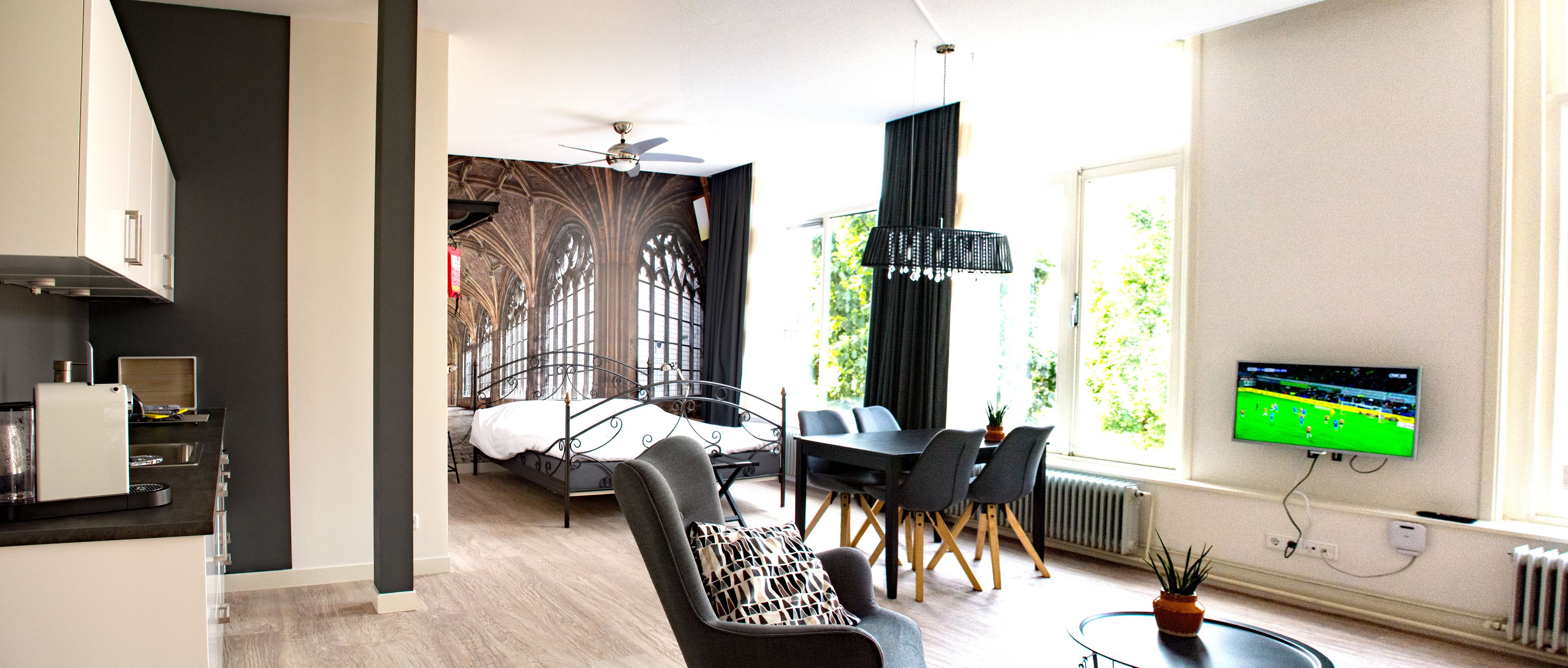 Suite estudio Deluxe, no fumadores | Decoración individual, mobiliario individual, escritorio