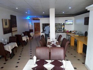 Dining - Presken Hotel (Lagos)
