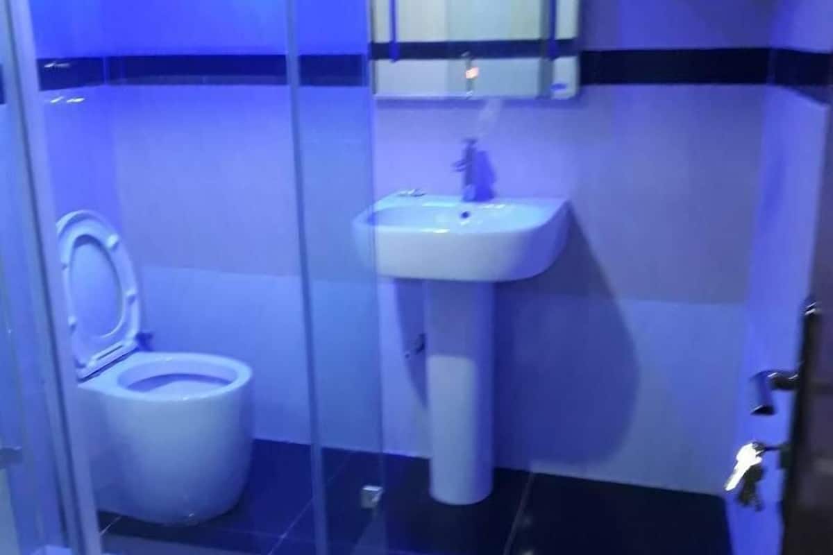 Free toiletries, towels
