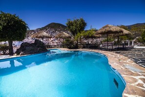 Outdoor pool - Hotel Cielito Lindo Taxco (Taxco)