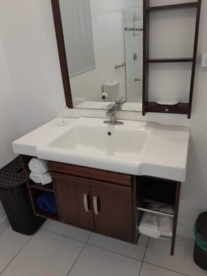 คอทเทจ, หลายเตียง, ห้องครัว | ห้องน้ำ | ฝักบัว, ของใช้ในห้องน้ำฟรี, ไดร์เป่าผม, ผ้าเช็ดตัว