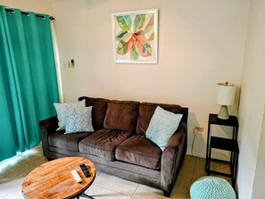 Maison mitoyenne Confort, 3 chambres, cuisine | Coin séjour | Télévision à écran plat, lecteur de DVD