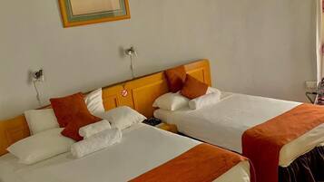 Zweibettzimmer, 1 Schlafzimmer, Nichtraucher, eigenes Bad
