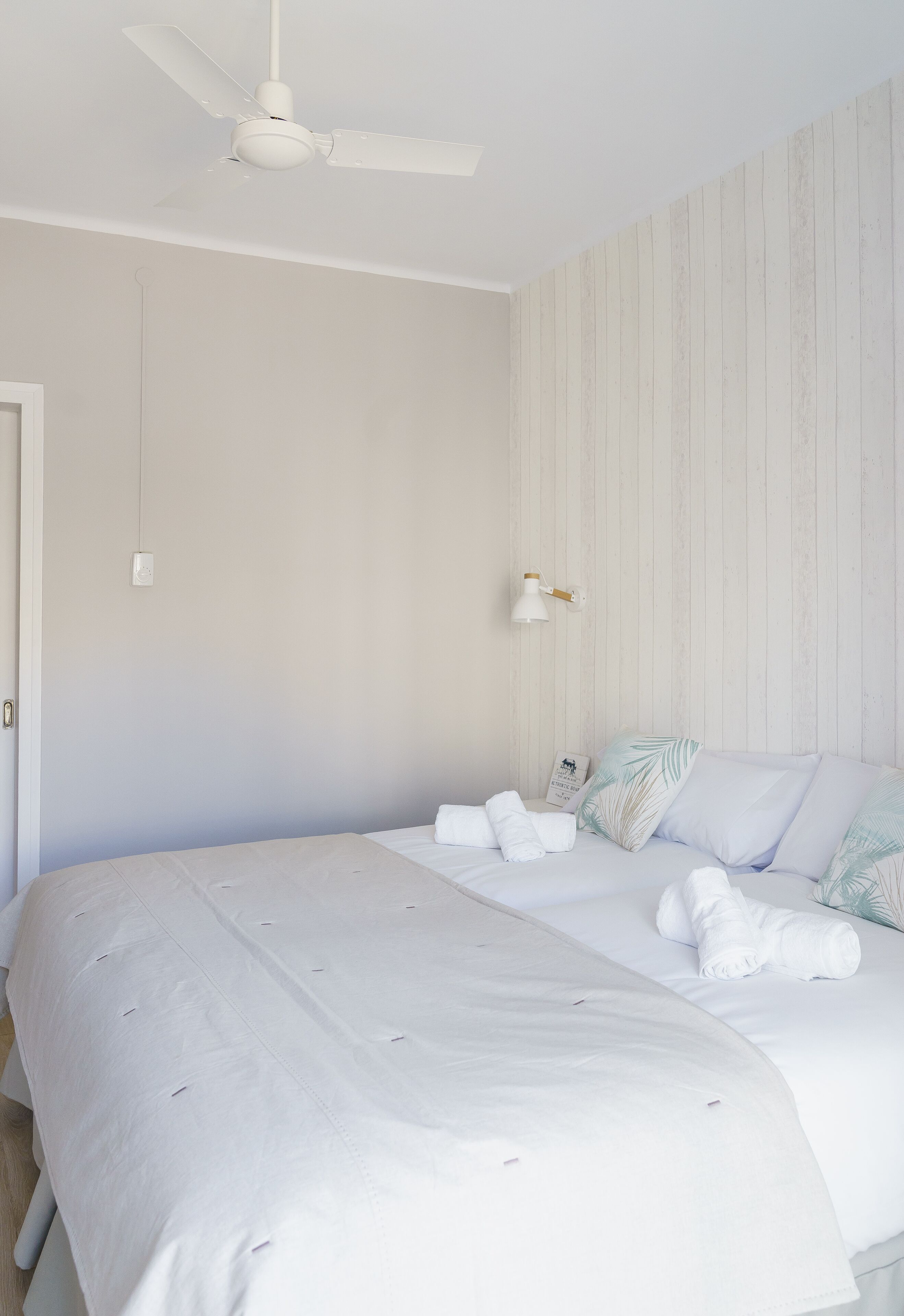 desk, cots/infant beds, free wifi, bed sheets