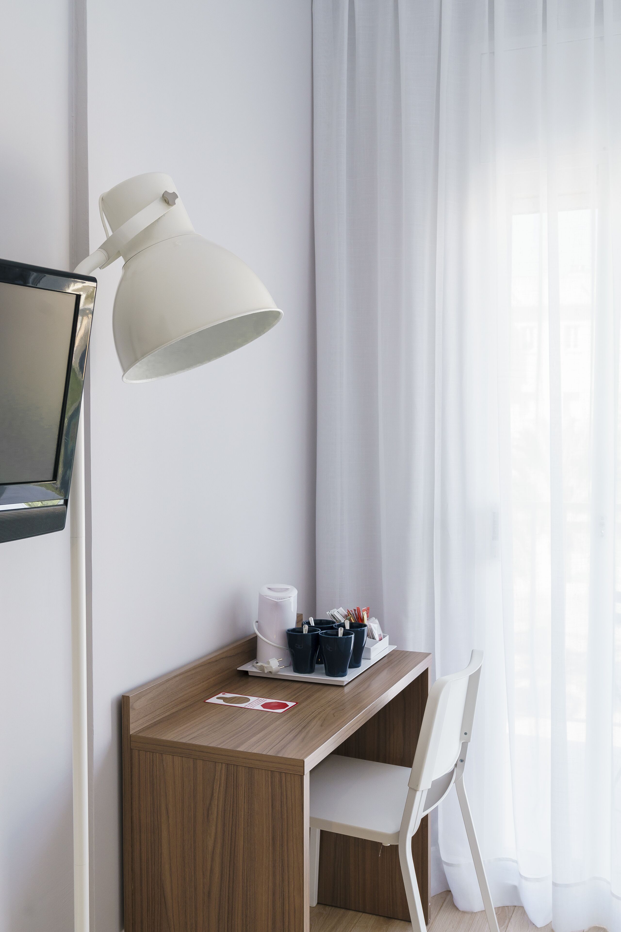 desk, cots/infant beds, free wifi, bed sheets