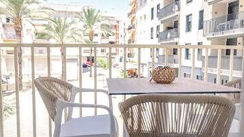 Habitación doble superior | Escritorio, wifi gratis, ropa de cama