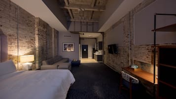 Suite, 1 King Bed