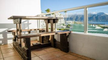Design Apartment, Sea View | Balcony