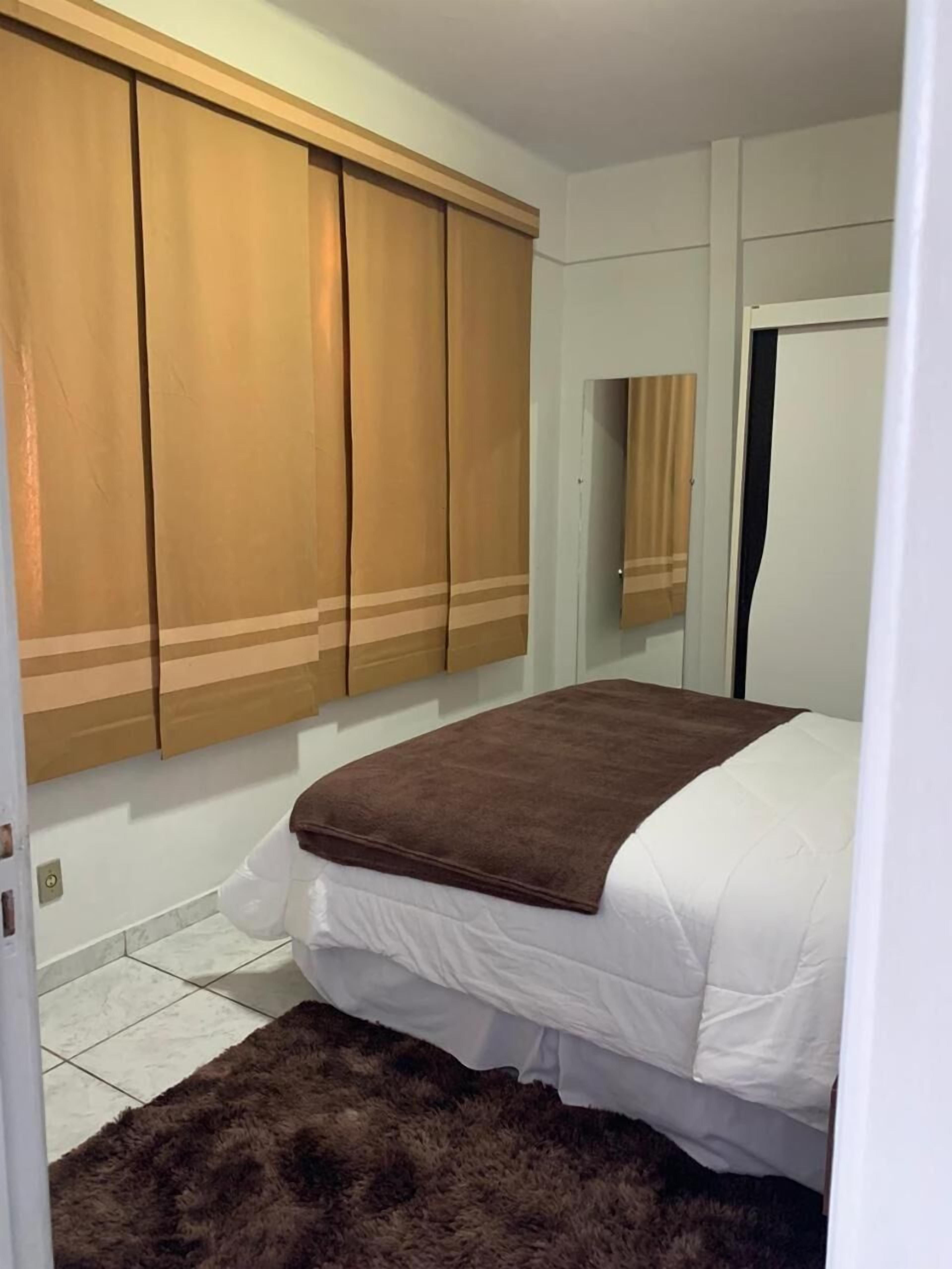 minibar, free wifi, bed sheets