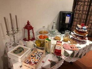 Desayuno bufé gratuito y diario