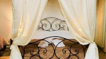 Deluxe Double Room | Premium bedding, in-room safe, desk, free cribs/infant beds