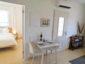 Premium Apartment, 1 Bedroom, Jetted Tub, Mountain View | 1 bedroom, blackout drapes, free cribs/infant beds, free WiFi - Al Sfat HaBanias (HaGalil HaElyon)