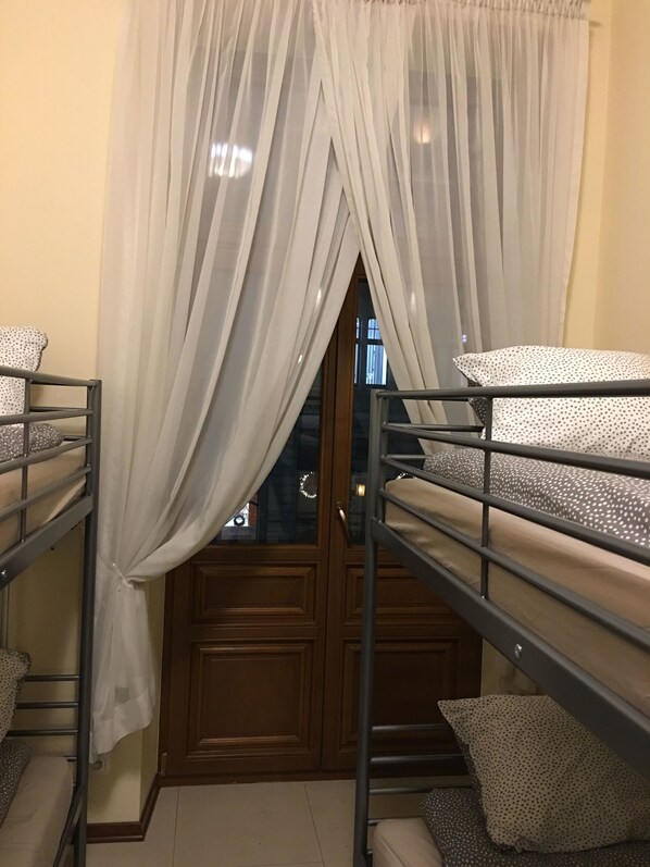 Iron/ironing board, free WiFi, bed sheets