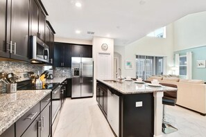 Fridge, microwave, oven, stovetop - Blue Moon Valley Villa: Private Pool/Spa! (Davenport)