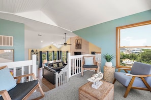 TV, fireplace, Netflix, DVD player