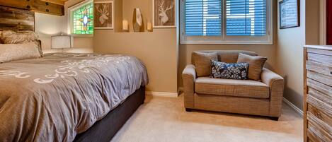 3 bedrooms, iron/ironing board, Internet, bed sheets