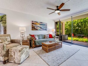 DVD player - Ground W/Kitchen, Washer/Dryer–Kamaole Sands 9105 (KIHEI)