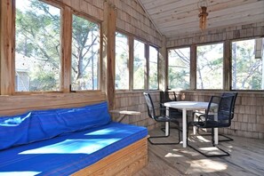 Interior - Dunewood: Hot Tub, Pool Access (Corolla)